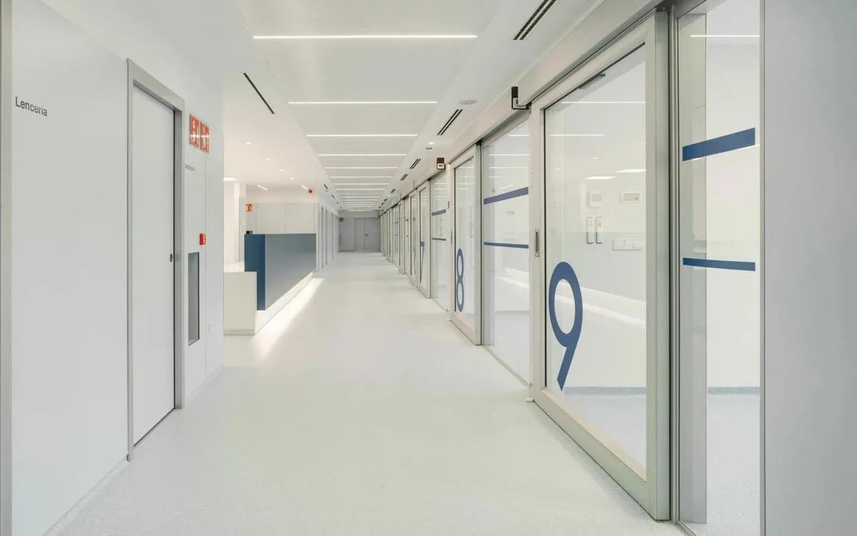 PUDU BG1 en hospital